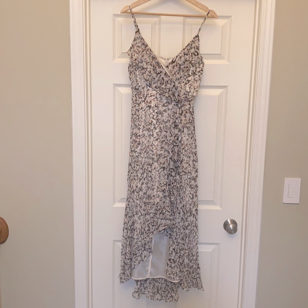 Express (2021) wrap front floral midi dress - Picture 1 of 2